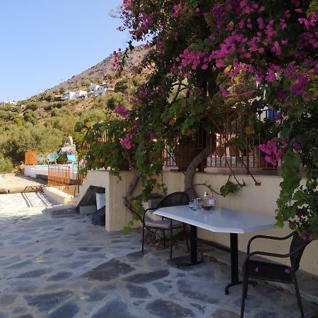 Villa Lir Tholos  Buitenkant foto