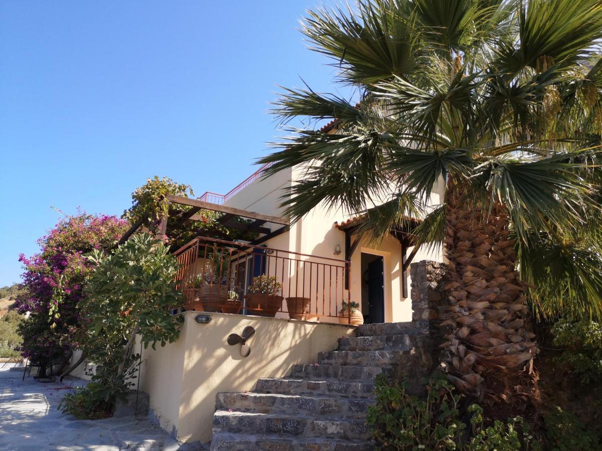 Villa Lir Tholos  Buitenkant foto