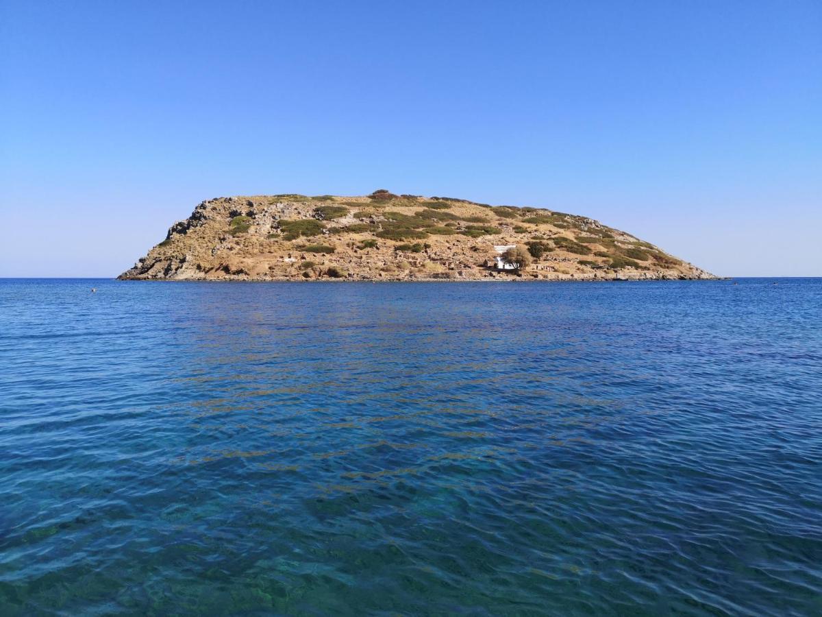 Villa Lir Tholos  Buitenkant foto