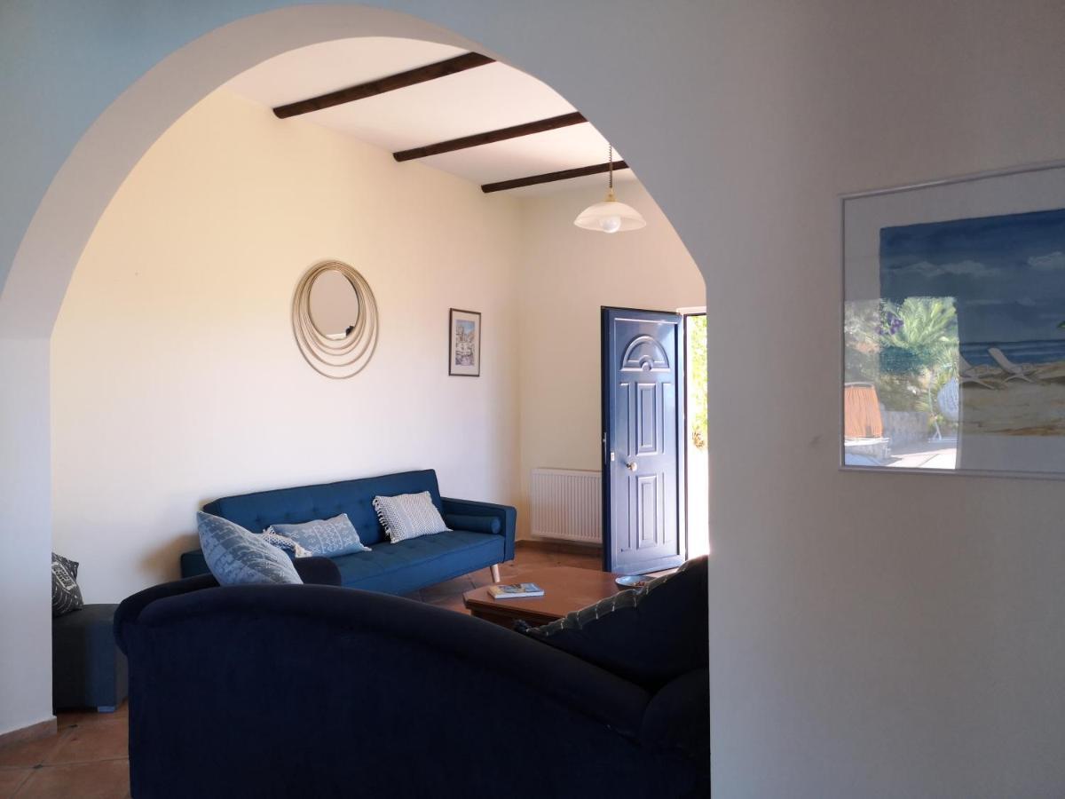 Villa Lir Tholos  Buitenkant foto