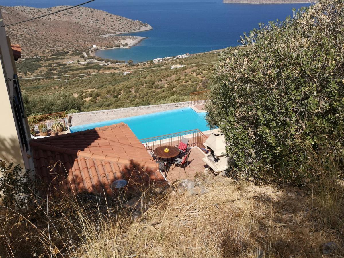 Villa Lir Tholos  Buitenkant foto